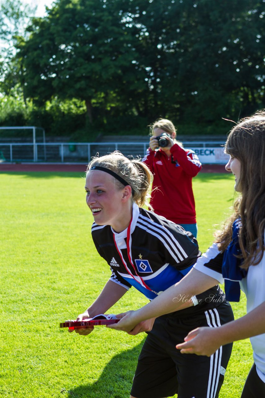 Bild 76 - wBJ SV Henstedt Ulzburg - Hamburger SV : Ergebnis: 0:2